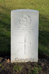 Harrogate (Stonefall) Cemetery - Sunstrum, Alexander Lorne